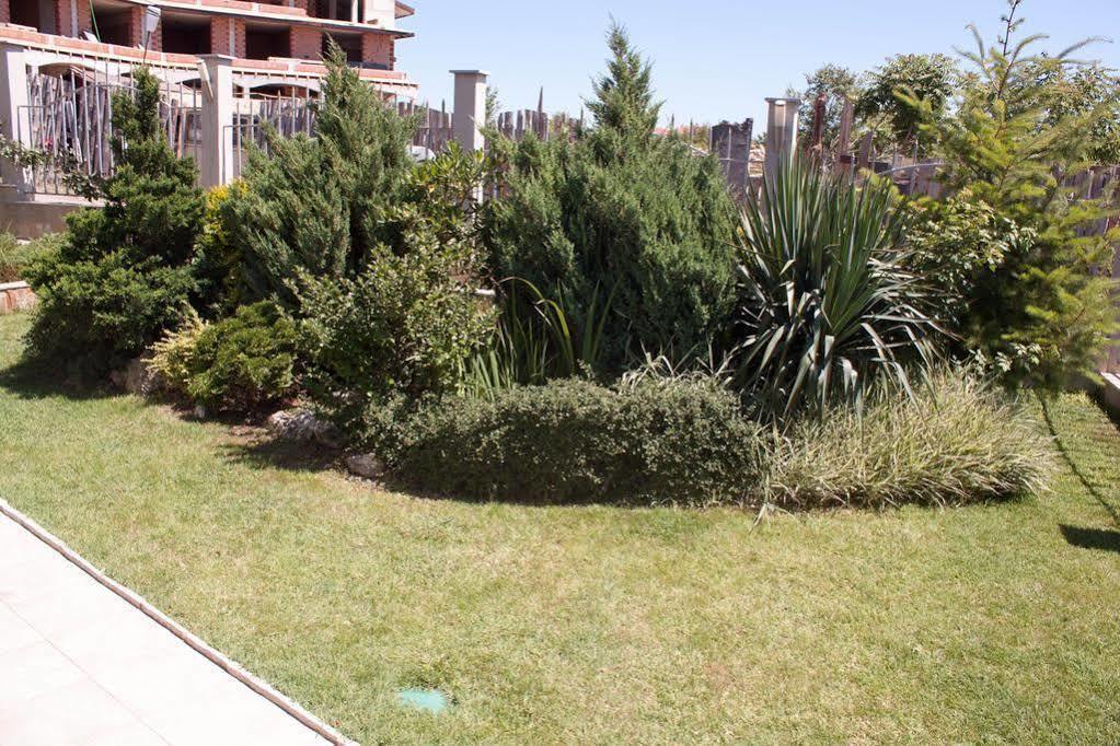 Aparthotel Gardenia Vacation Settlement Sosopol Exterior foto