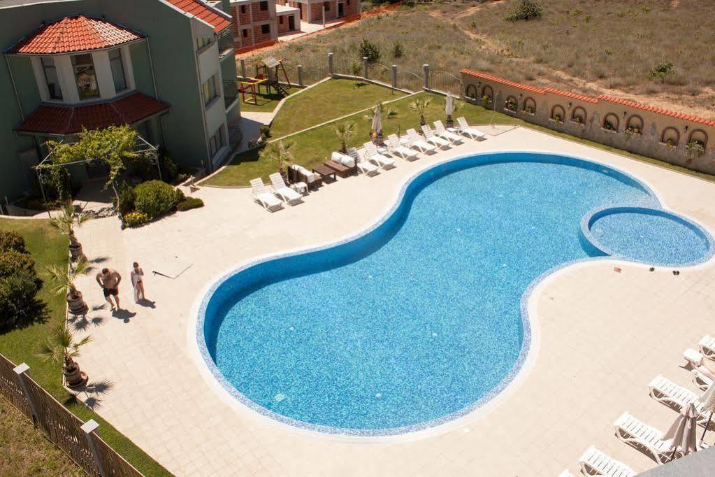 Aparthotel Gardenia Vacation Settlement Sosopol Exterior foto