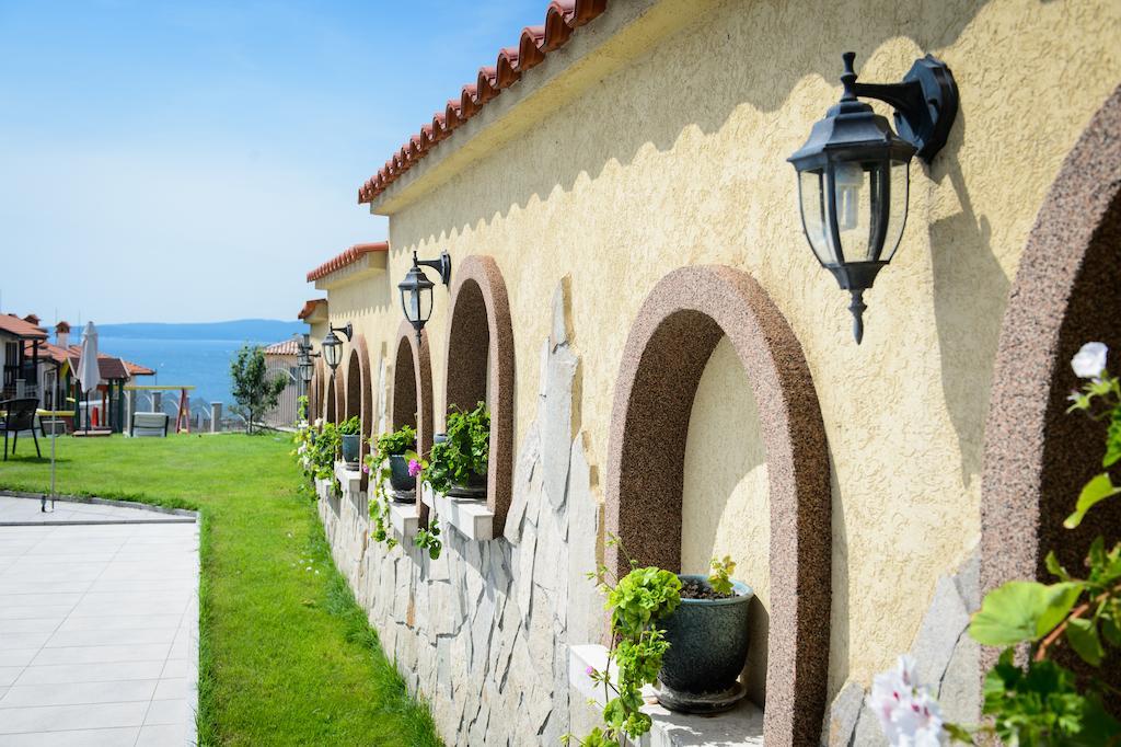 Aparthotel Gardenia Vacation Settlement Sosopol Exterior foto